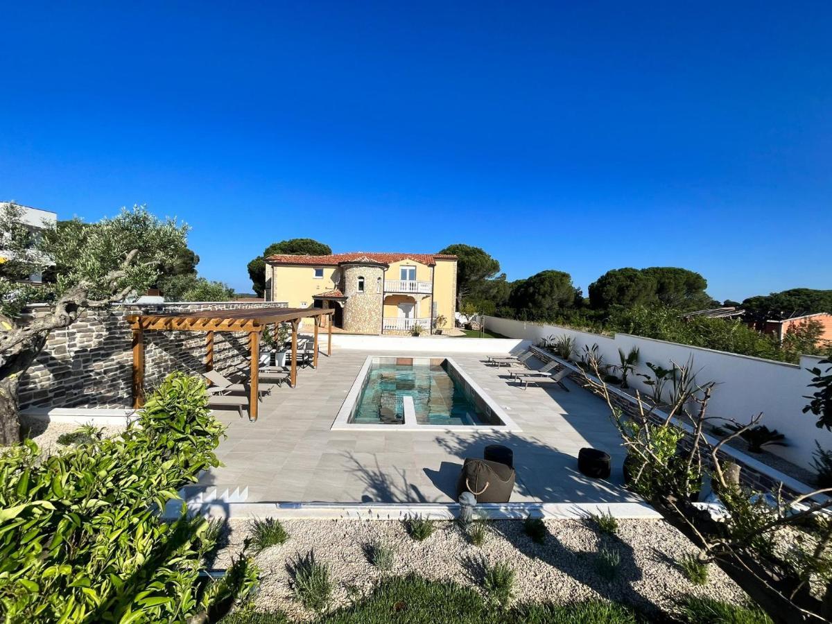 Olivea Luxury Suites Fažana Exteriér fotografie